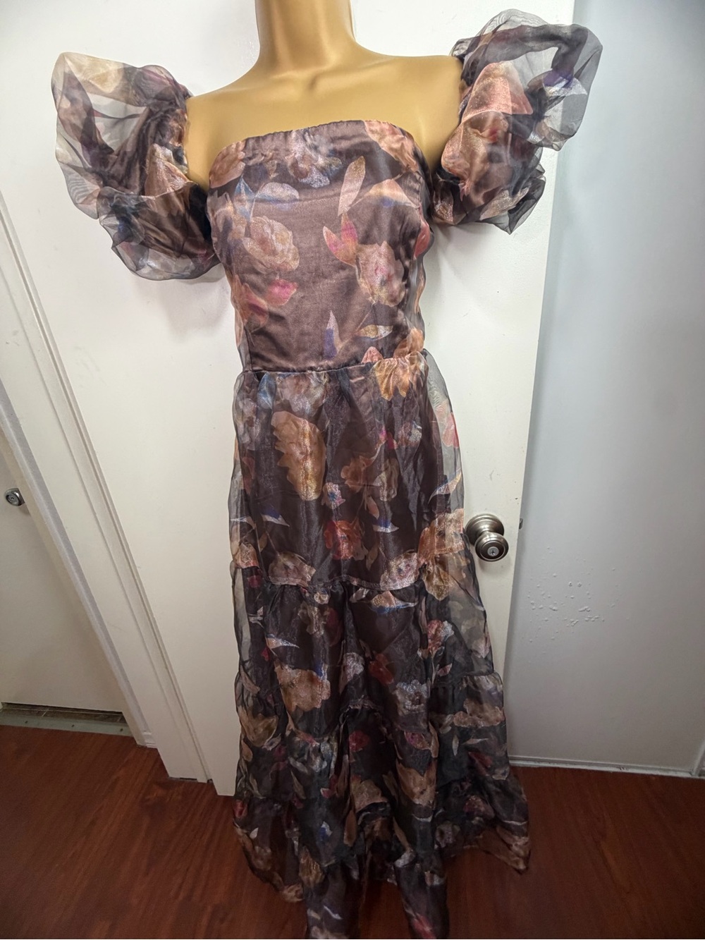 Lulus Exquisite Brown Finesse Floral Organza Off The Shoulder Maxi Dress NWT XL - Picture 5 of 16